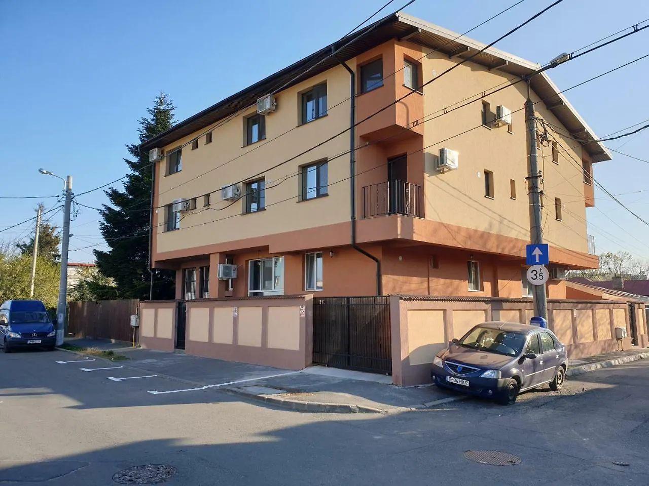 Villa Alla Fundeni Apartments Bucharest 0*,  Romania